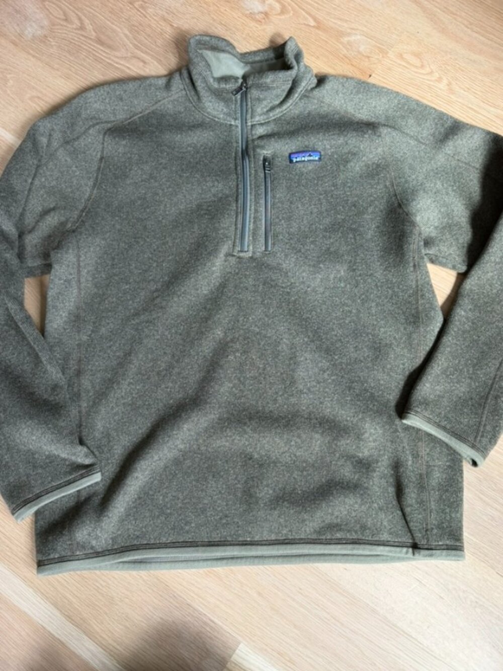 Patagonia Men's Better Sweater Quarter Zip in Olive green sz L